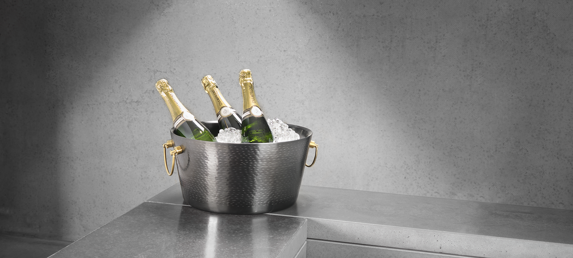 Champagne cooler with brass handles (34 cm x 17 cm) 9L