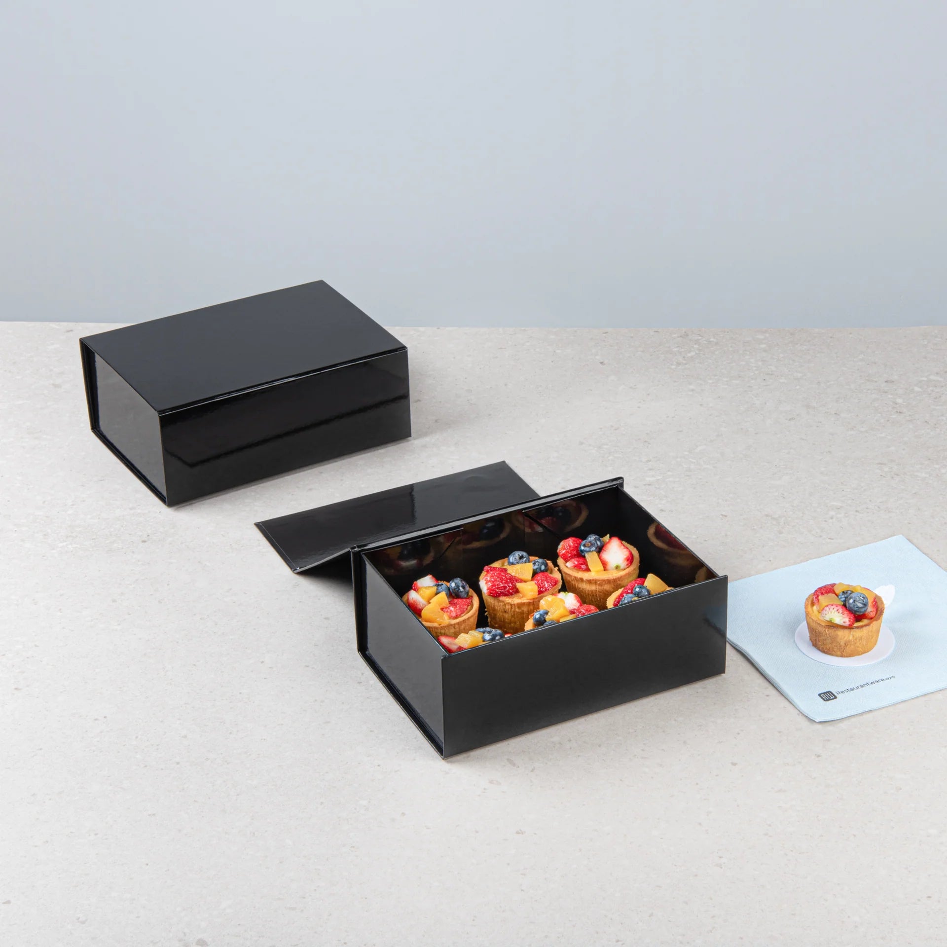 Gloss Black Magnetic Paper Box - Medium