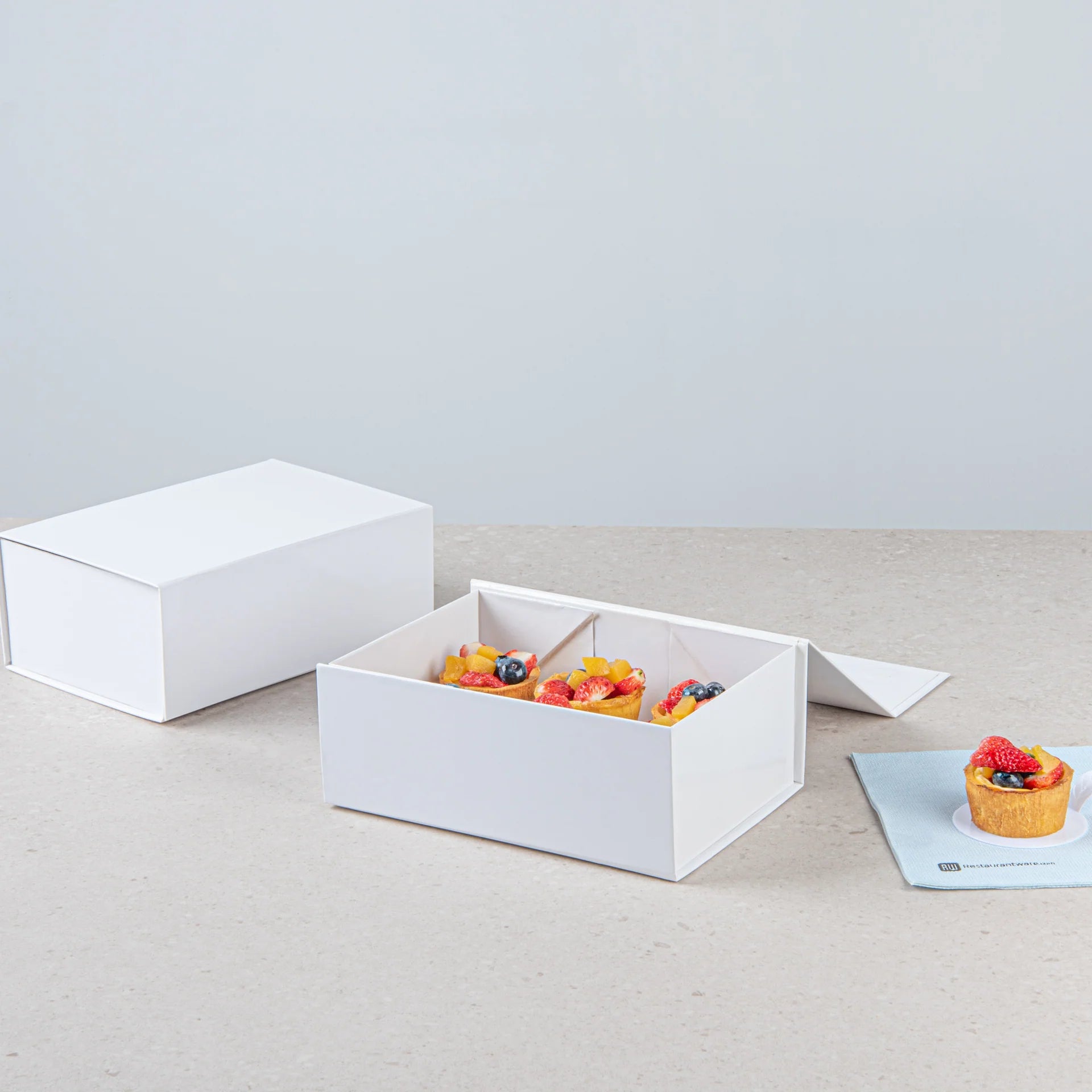 Gloss White Magnetic Paper Box - Medium