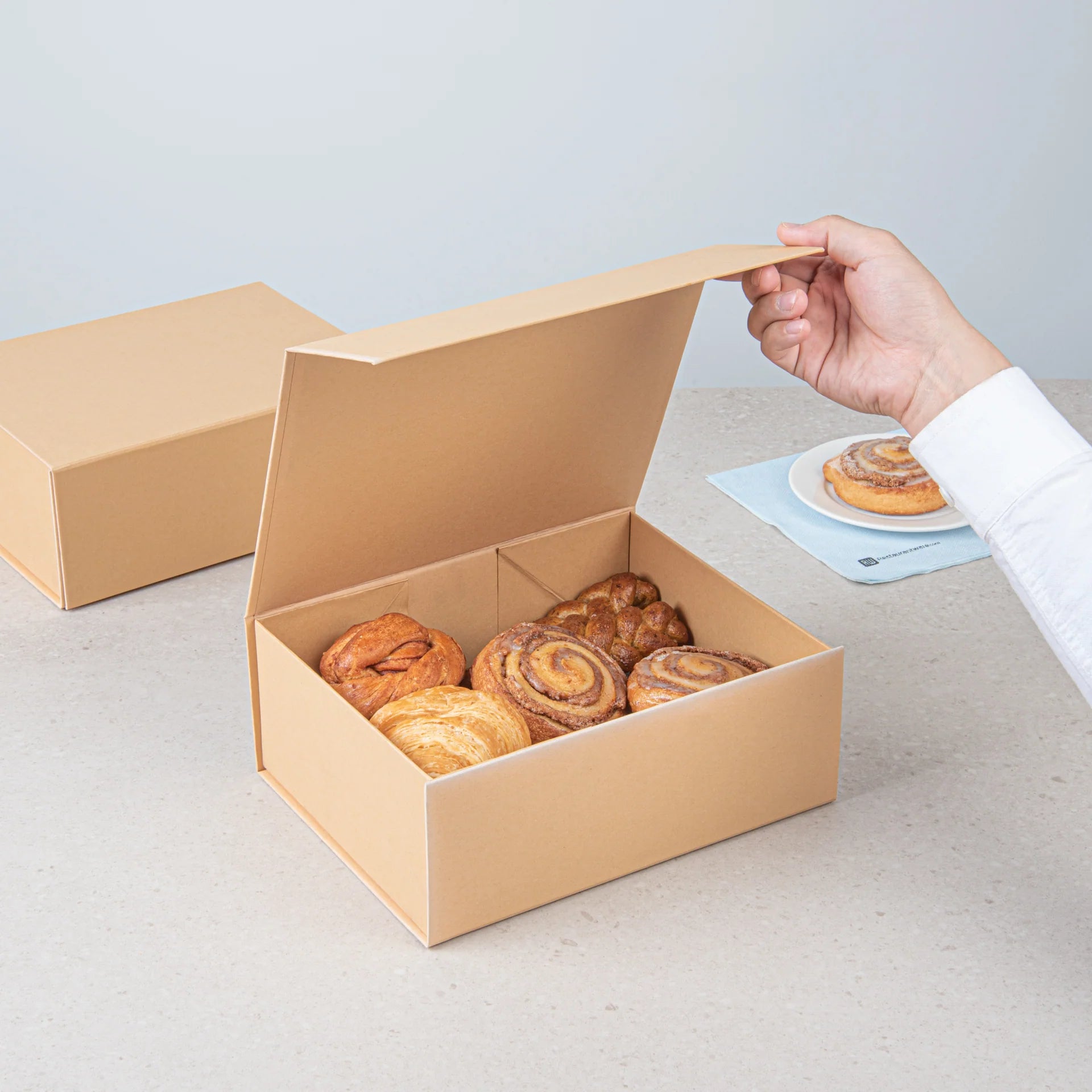 Kraft Magnetic Paper Box – Large