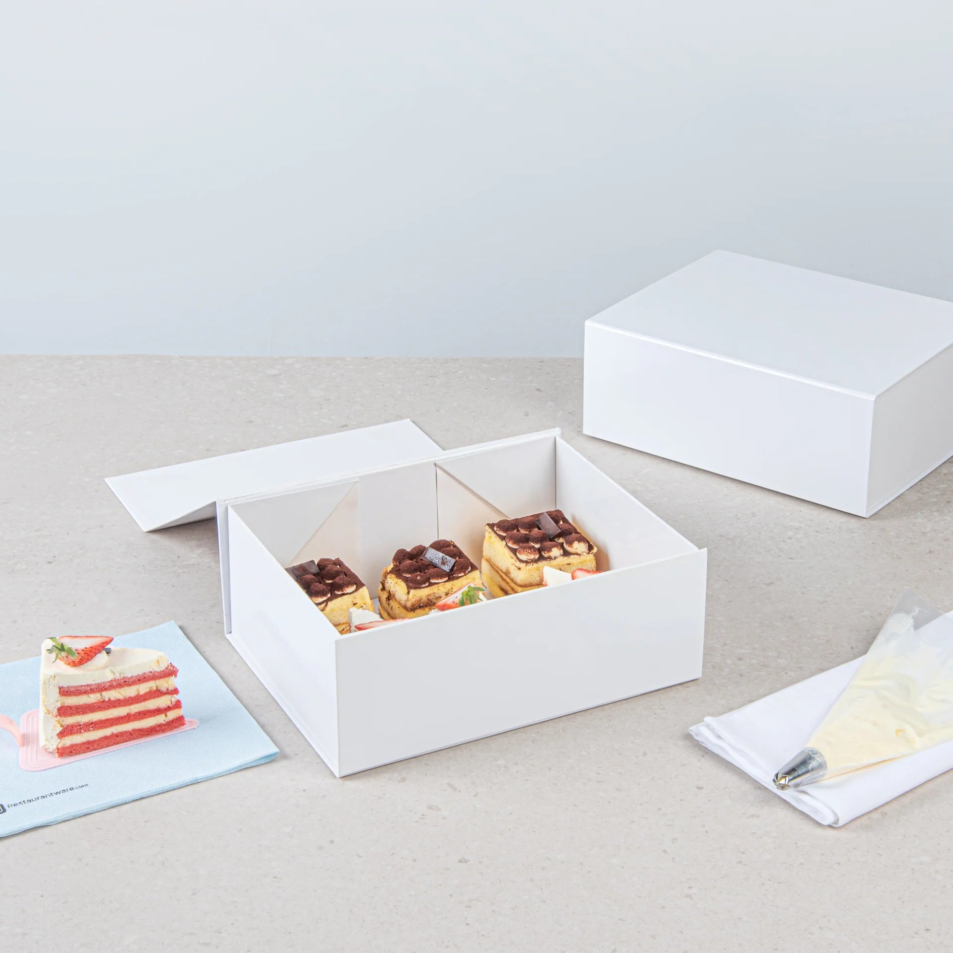 Gloss White Magnetic Paper Box - Large