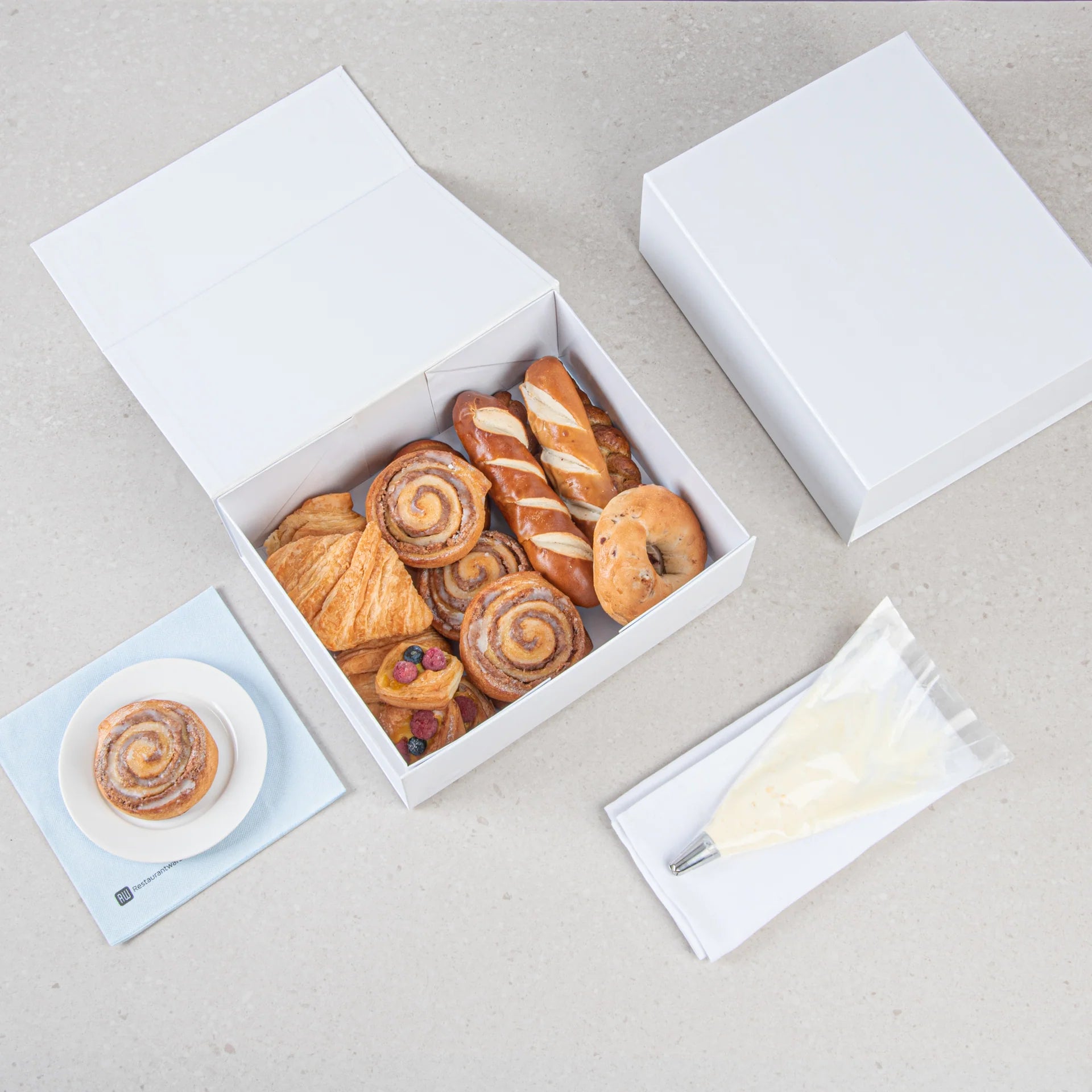 Gloss White Magnetic Box – Extra-Large
