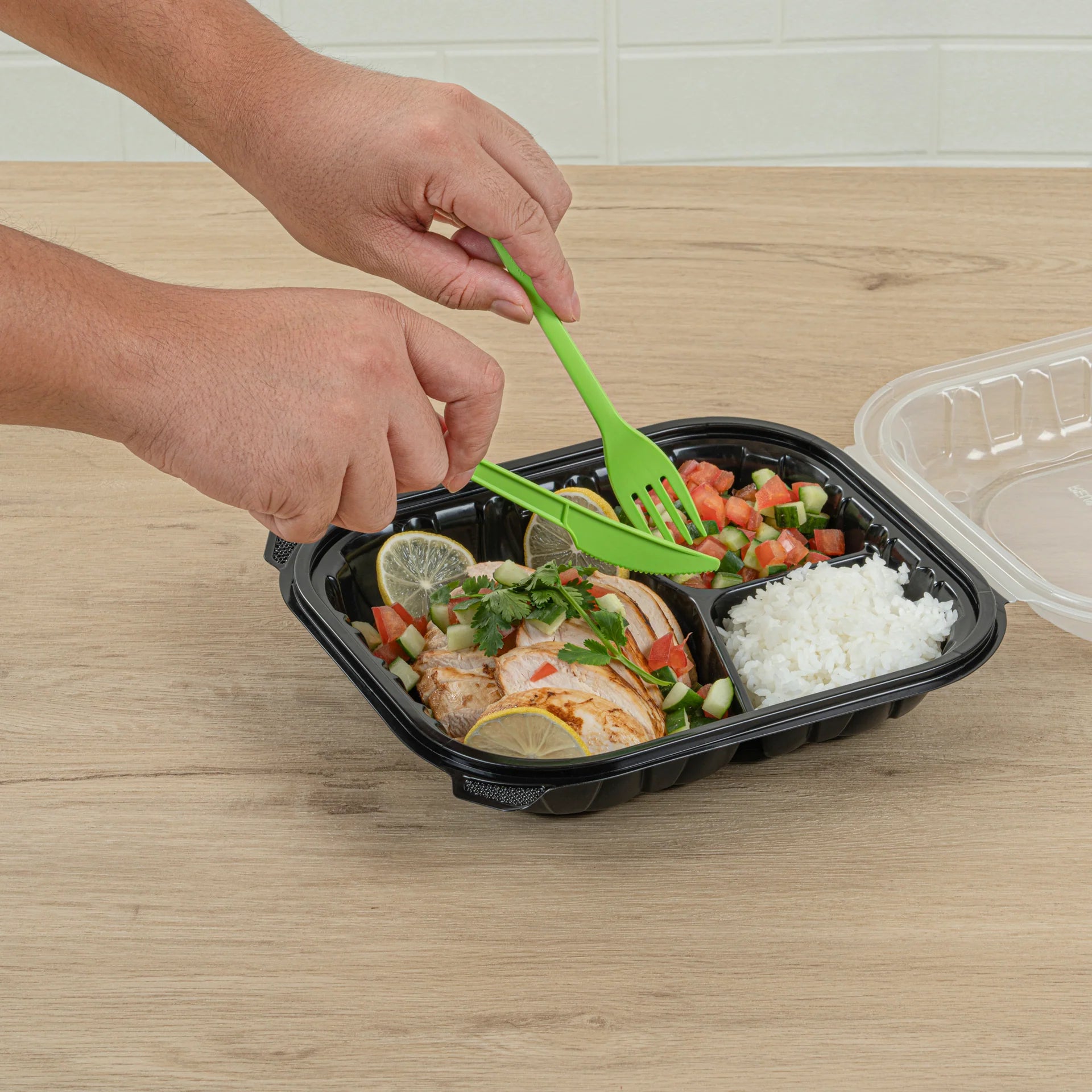 Green Compostable Cutlery Set with Napkin – 6.5 in – 100 Pieces per Box
